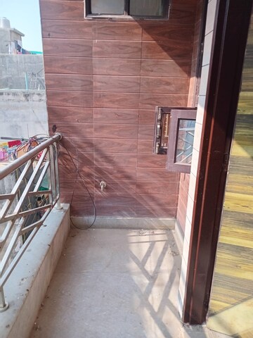 Balcony in 3 BHK Builder Floor at Dwarka Mor – for Rent