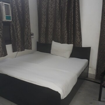 Bedroom in 2 BHK Independent House at Sarita Vihar – for Rent