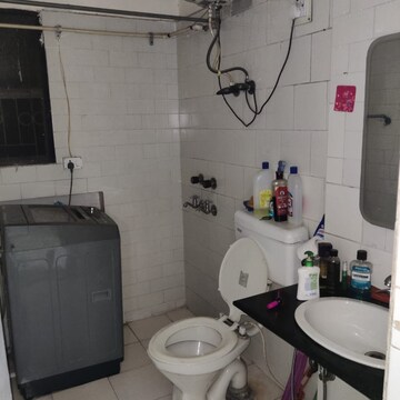 Bathroom in 2 BHK Independent House at Sarita Vihar – for Rent