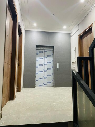 Building Lobby in 3 BHK Apartment at Ace Palm Floors, Sector 89 – for Rent