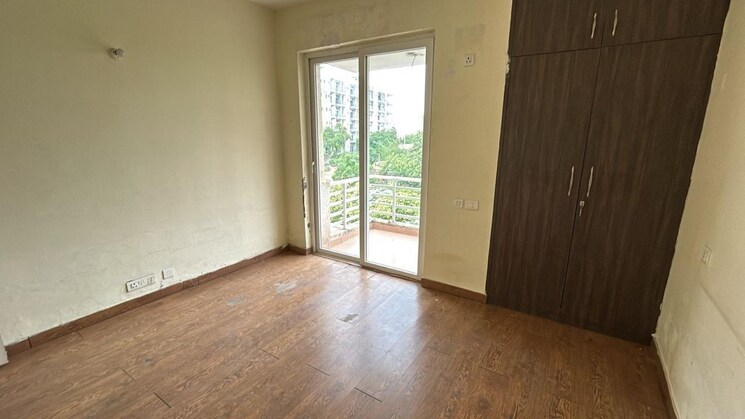 Room, roots-courtyard 3 Bedroom 240 Sq.Yd. Builder Floor In Sector 48 Gurgaon 8105700