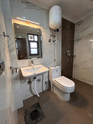 Team Area in 1 RK Apartment at Sector 57 – for Rent
