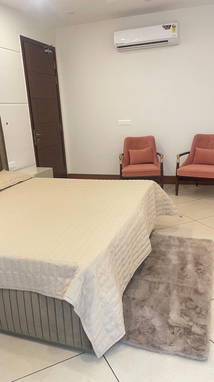 Bedroom, shree-vardhman-victoria 3 Bedroom 1980 Sq.Ft. Apartment In Sector 70 Gurgaon 8105787