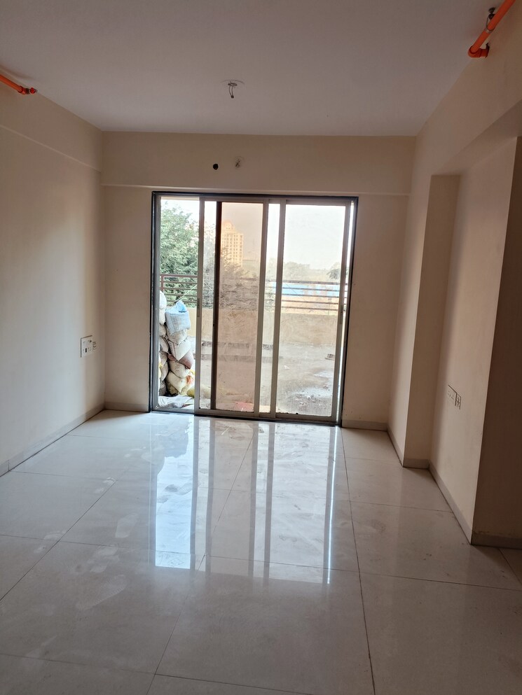 Room, sanghvi-nesta 1 Bedroom 550 Sq.Ft. Apartment In Ghodbunder Road Thane 8105798