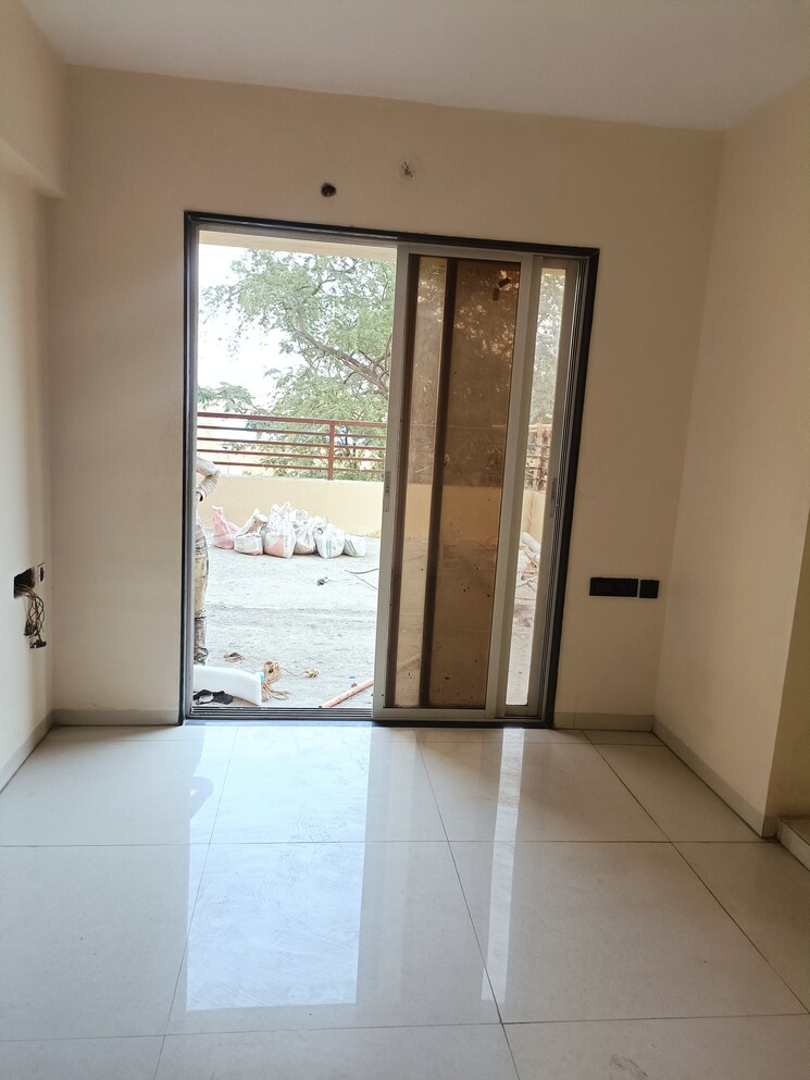 Room, sanghvi-nesta 1 Bedroom 550 Sq.Ft. Apartment In Ghodbunder Road Thane 8105798