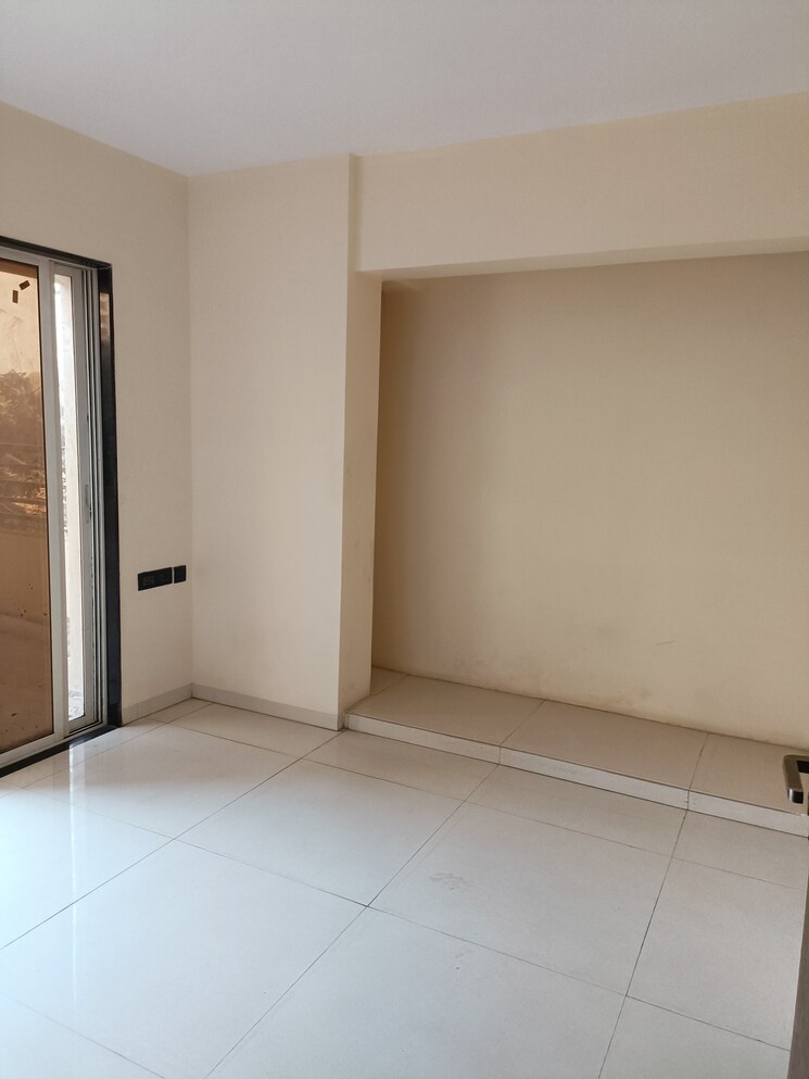 Room, sanghvi-nesta 1 Bedroom 550 Sq.Ft. Apartment In Ghodbunder Road Thane 8105798