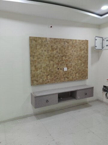 Room in 3 BHK Apartment at Sunrise Valley Attapur, Attapur – for Rent