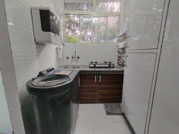 Team Area in 1 RK Apartment at Vipul World Floors, Sector 48 – for Rent