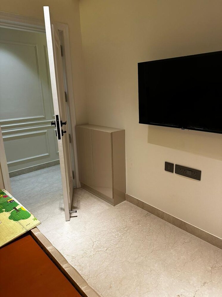 Room, dlf-regent-house 4 Bedroom 1680 Sq.Ft. Apartment In Dlf Phase iv Gurgaon 8105833