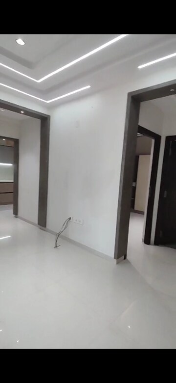 Room in 2.5 BHK Apartment at Frontline Seven, Kokapet – for Rent