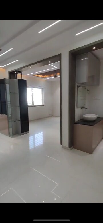 Room in 2.5 BHK Apartment at Frontline Seven, Kokapet – for Rent