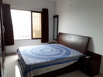 Bedroom in 3 BHK Apartment at Lalani Grandeur, Goregaon East – for Rent