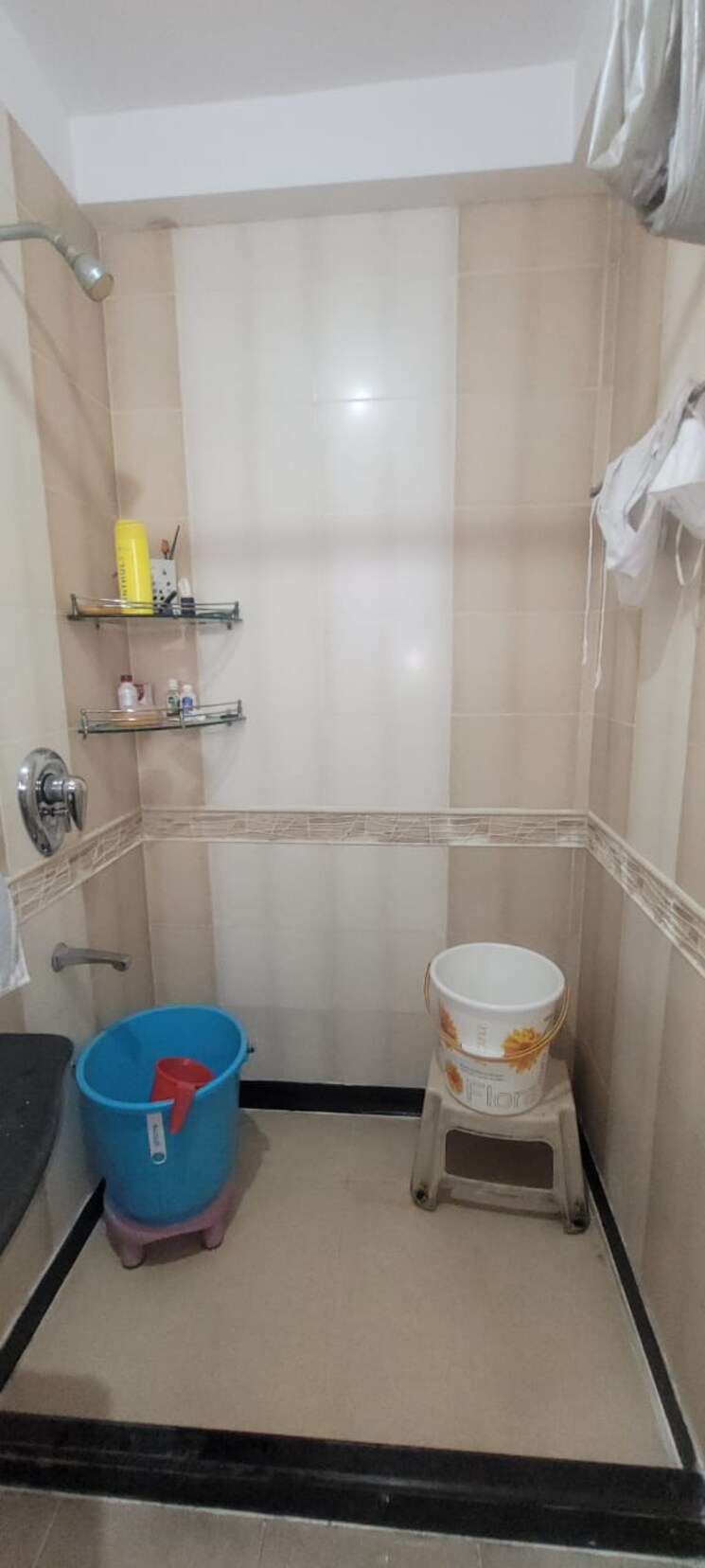 Bathroom, cubic-mall 2 Bedroom 750 Sq.Ft. Apartment In Chembur Mumbai 8105895