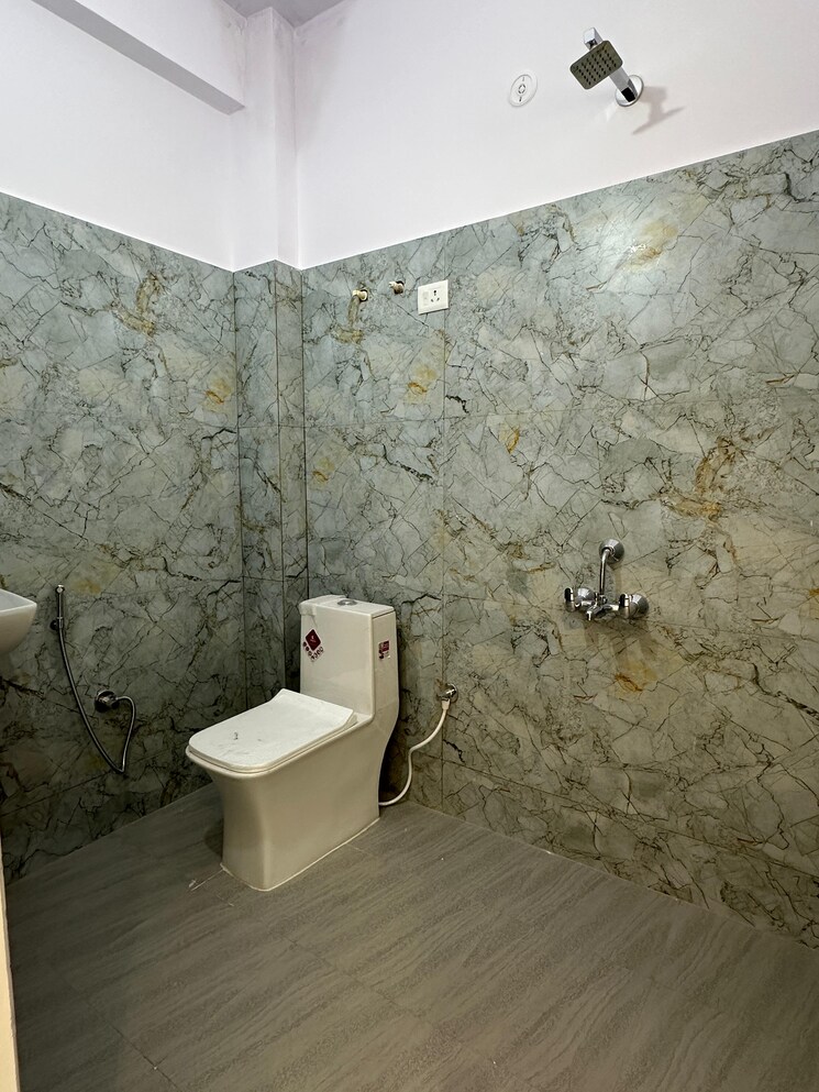 Bathroom, kanhaiya-kunj-kalwar 3 Bedroom 1700 Sq.Ft. Villa In Kalwar Road Jaipur 8105896