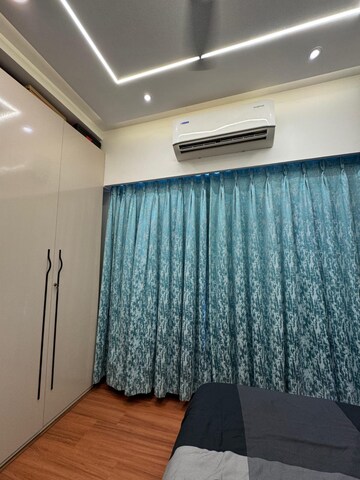 Bedroom in 1 BHK Apartment at Prabhadevi – for Rent