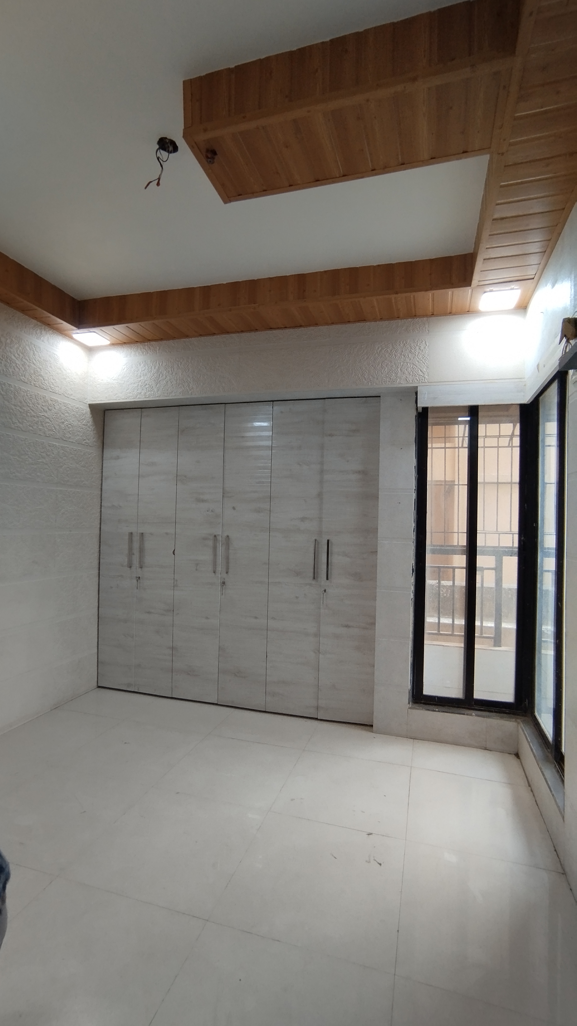 2 BHK + Servant Room Apartment For Sale in Raunak City Sector 4 D10