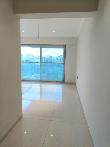 Room in 3 BHK Apartment at Hadapsar – for Sale