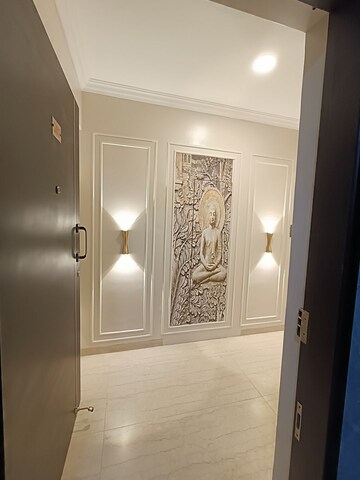 Room in 3 BHK Apartment at Hadapsar – for Sale