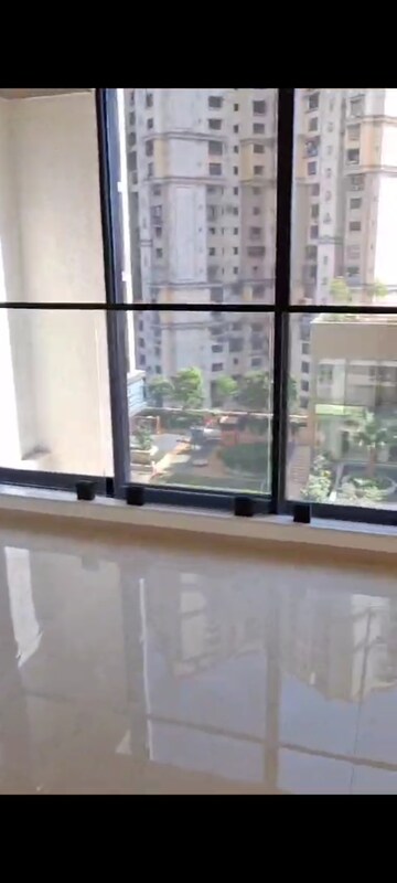 2 BHK Apartment For Rent in Dosti Eastern Bay, Wadala