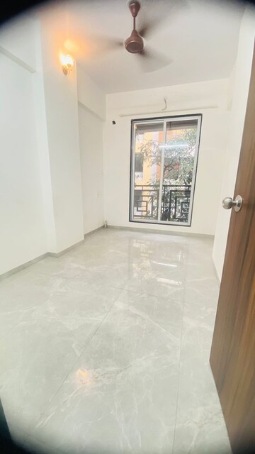 Room in 1 BHK Apartment at Thane West – for Rent