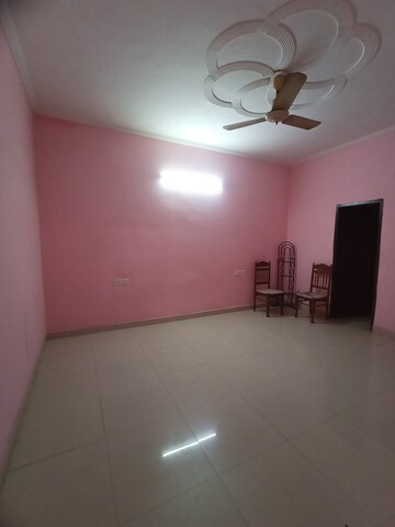 Bedroom in 2 BHK Apartment at Sunny Enclave – for Rent