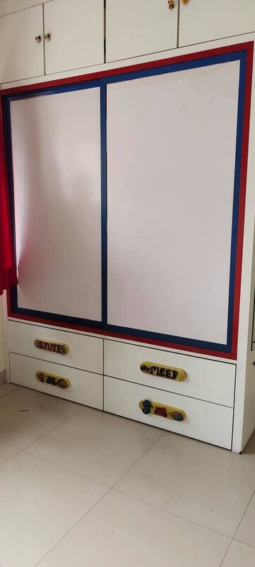 Furnished Amenities in 2 BHK Apartment at Mulund West – for Sale