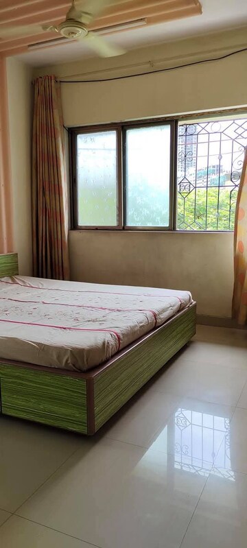 Bedroom in 2 BHK Apartment at Mulund West – for Sale