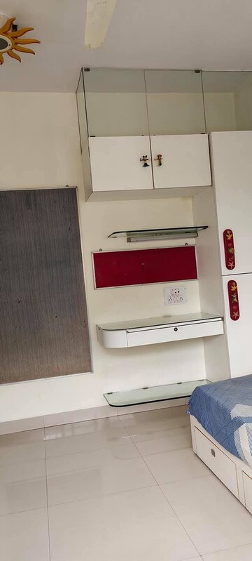 Furnished Amenities in 2 BHK Apartment at Mulund West – for Sale