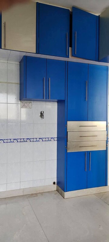 Bathroom in 2 BHK Apartment at Mulund West – for Sale