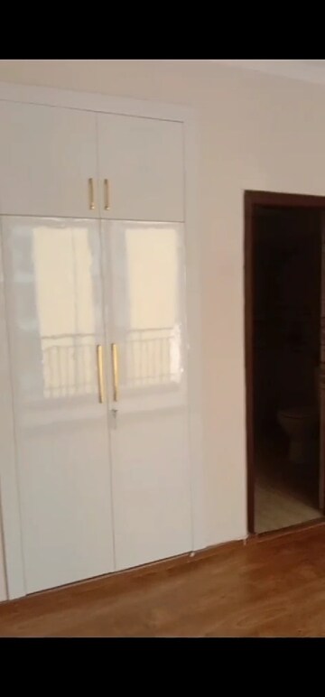 Bathroom in 3 BHK Apartment at Amrapali Golf Homes, Sector 4 Greater Noida – for Sale