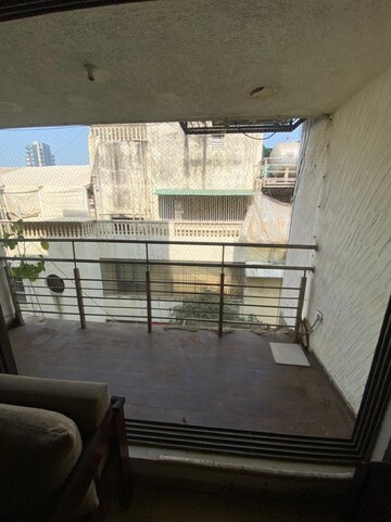 Balcony in 3 BHK Apartment at Bandra West – for Rent