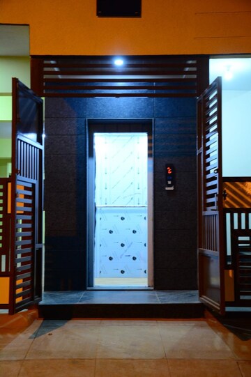 3 BHK Builder Floor – Exterior View View at Bangalore City Municipal Corporation Layout - for Rent