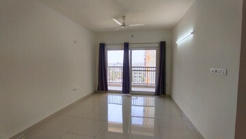 Room in 2 BHK Apartment at Kolte Patil iTowers Exente, Electronic City Phase I – for Rent