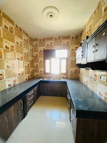 2 BHK Apartment For Rent in Sunny Enclave