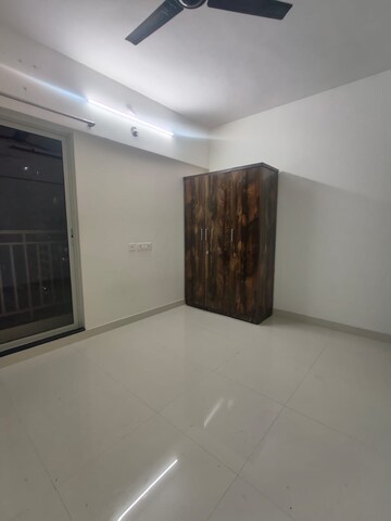 Room in 2 BHK Apartment at Ashar Metro Towers, Vartak Nagar – for Rent