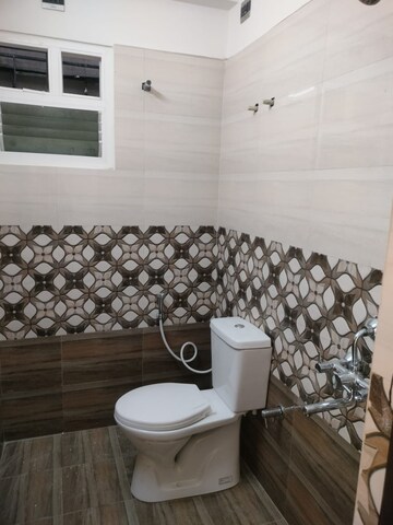Bathroom in 3 BHK Builder Floor at Kolapakkam – for Sale