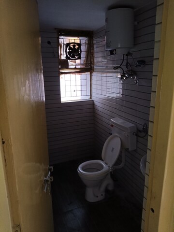 Attached Bathroom in 3 BHK Apartment at Vip Road – for Rent