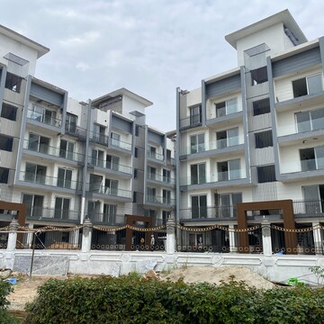  3.5 BHK Builder Floor at Smart World Gems, Sector 89 – for Sale