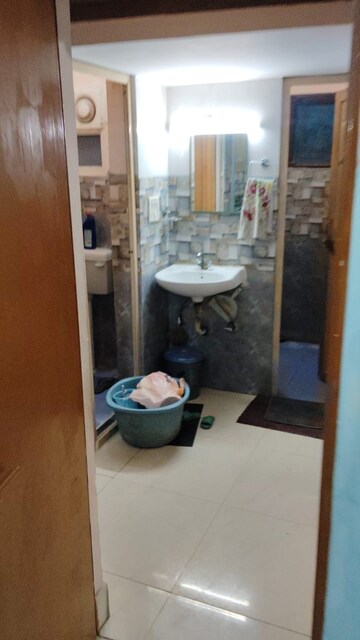 Bathroom in 1 BHK Apartment at Arawali Apartments, Sector 52 – for Rent