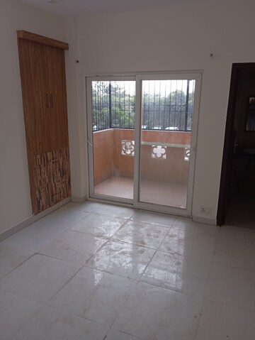 Room in 2 BHK Apartment at Nimbus The Hyde park, Sector 78 – for Rent