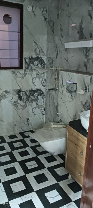 Bathroom in 3 BHK Builder Floor at Panchkula Urban Estate – for Rent