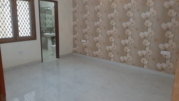 Room in 2 BHK Builder Floor at Nar Vihar 1, Sector 34 – for Rent