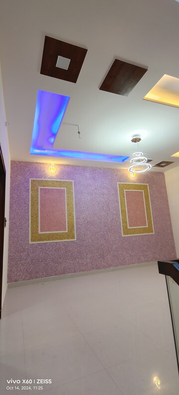 Furnished Amenities in 3 BHK Villa at Kalwar Road – for Sale