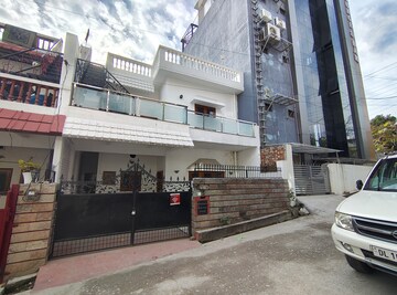 3 BHK Villa – Exterior View View at Rajpur Road - for Sale