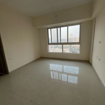 Room in 3 BHK Apartment at Wadhwa TW Gardens, Janupada – for Rent