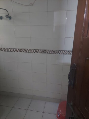Master Bedroom in 2 BHK Apartment at Sarita Vihar – for Rent