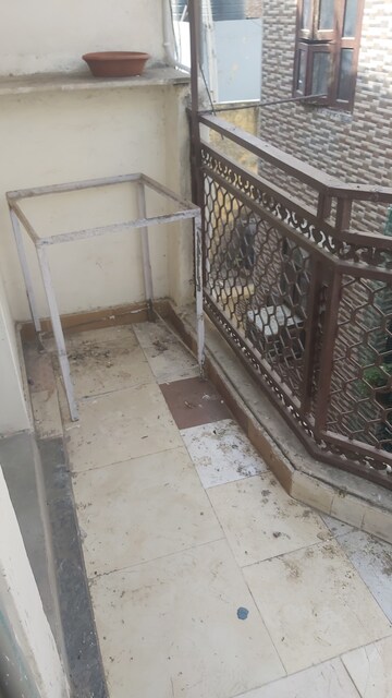 Balcony in 1.5 BHK Builder Floor at Mayur Vihar – for Rent
