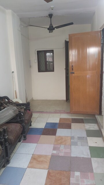 Kitchen in 1.5 BHK Builder Floor at Mayur Vihar – for Rent