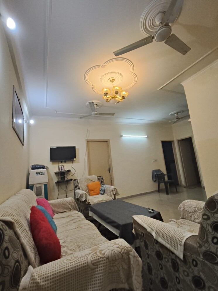 Master Bedroom, trehan-hill-view-garden 2 Bedroom 1111 Sq.Ft. Builder Floor In Alwar Bypass Road Bhiwadi 8106267