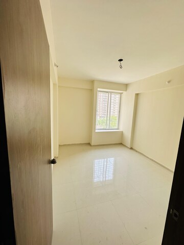 Room in 1 BHK Apartment at J N Adiamville, Tathawade – for Rent